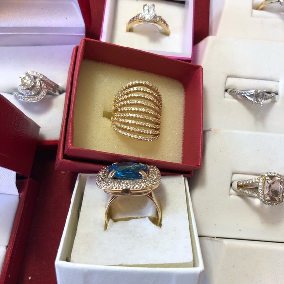 Vintage 14 kt yellow gokd ,diamond, blue topaz rng - Picture 3 of 6